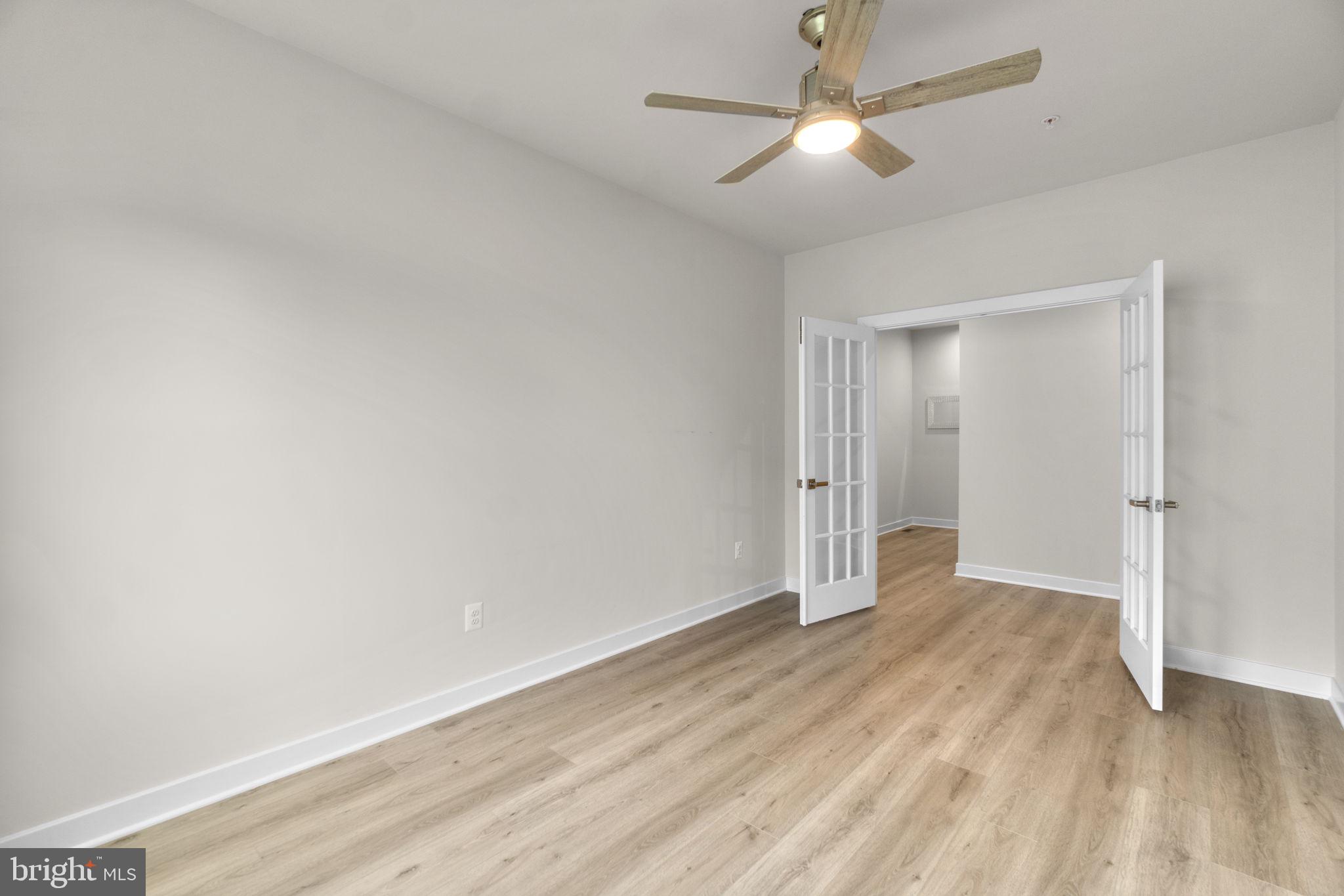 LAKE LINGANORE - Residential