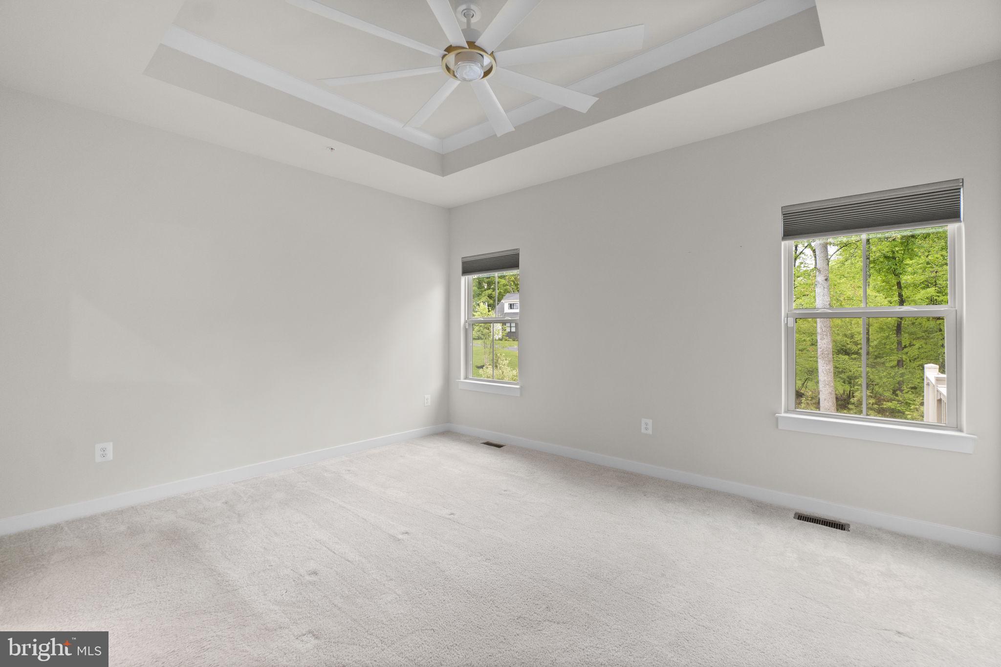 LAKE LINGANORE - Residential