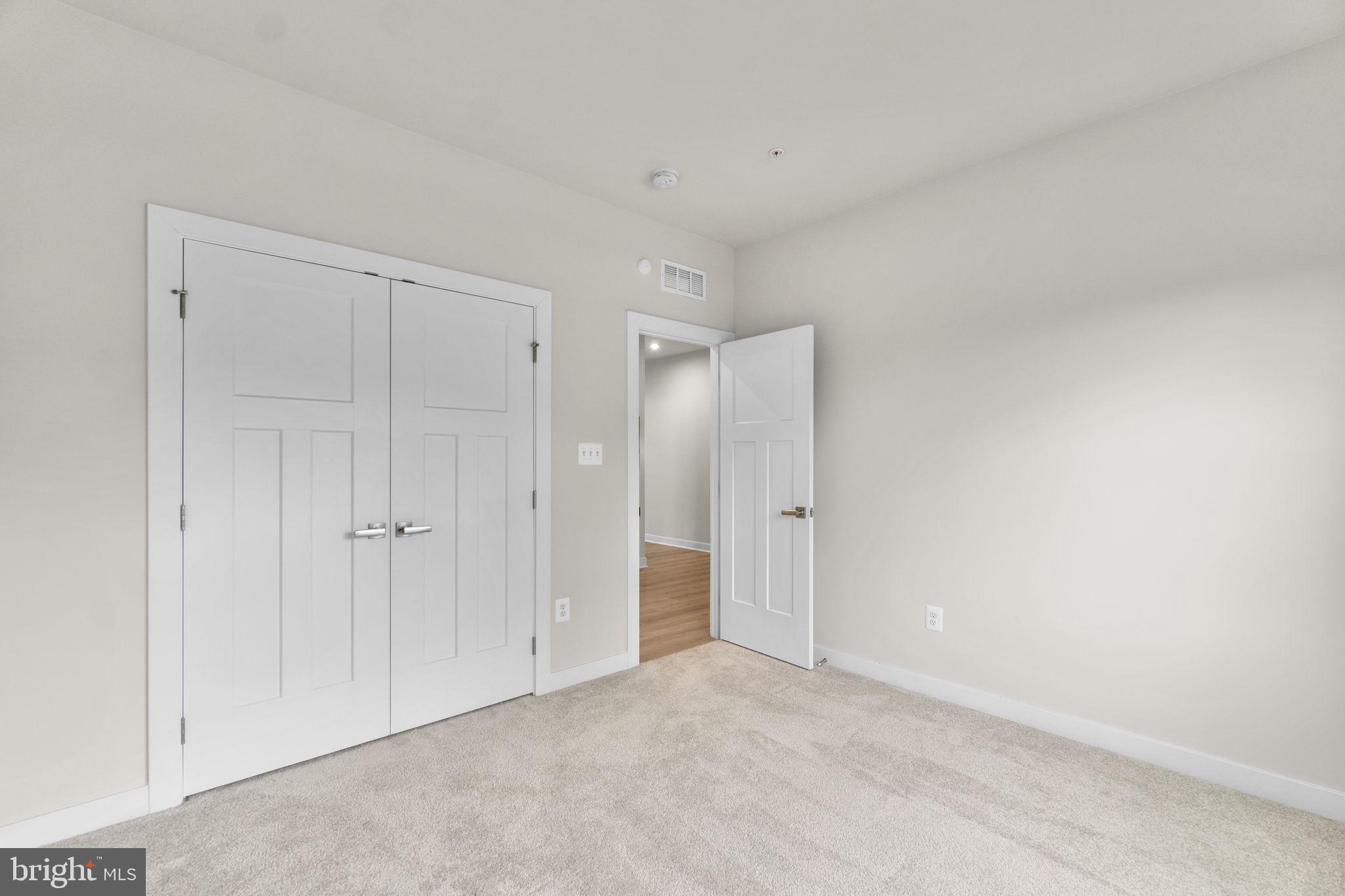 LAKE LINGANORE - Residential