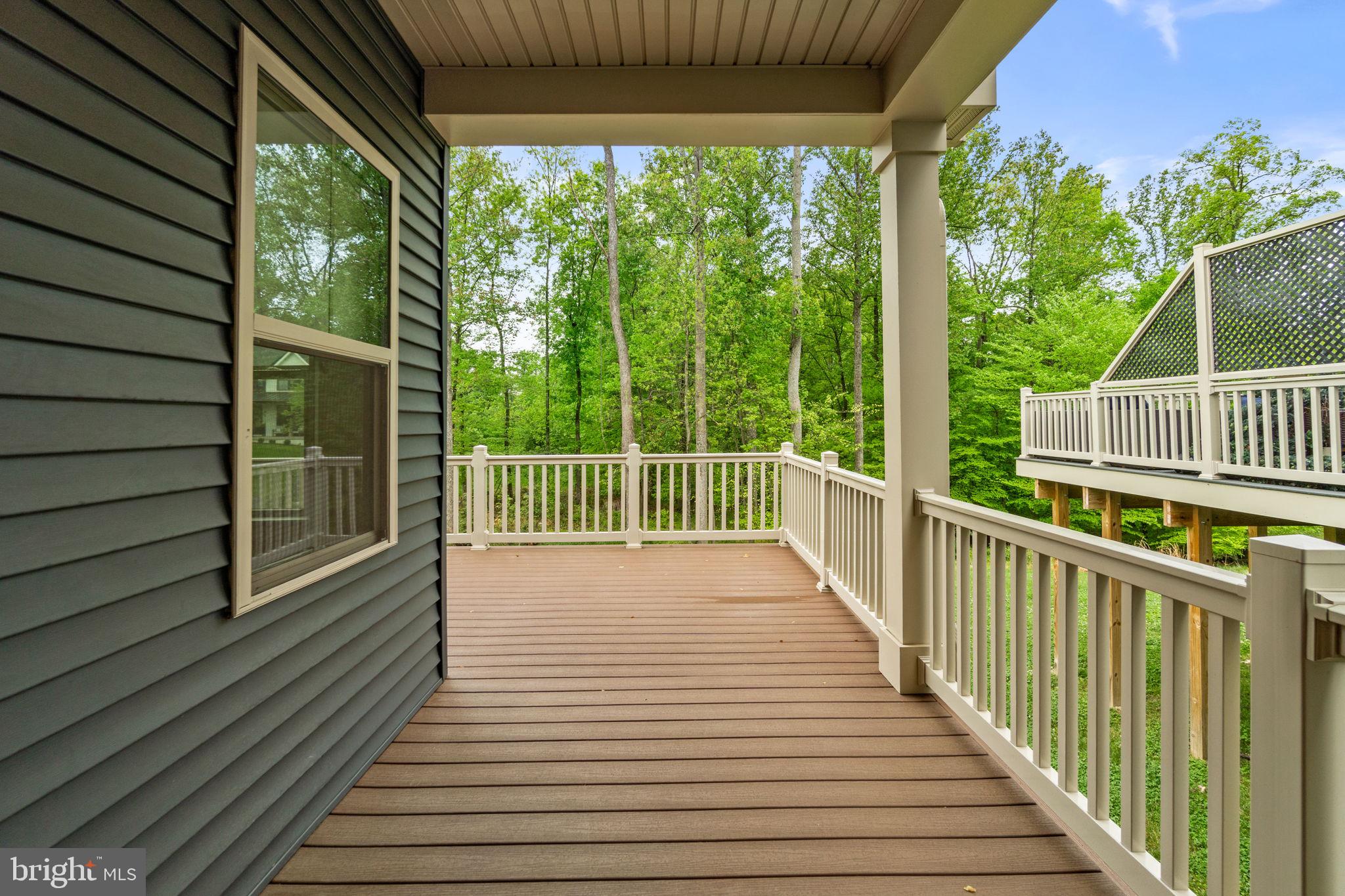 LAKE LINGANORE - Residential