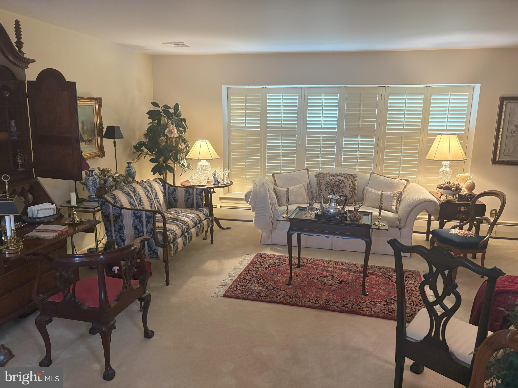 3231 HARRISBURG PIKE