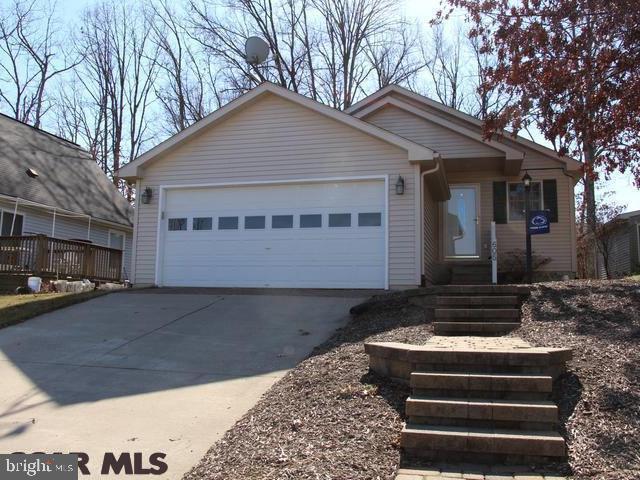 Just the perfect size and the perfect price. This cozy ranch offers an open floor plan with 3 bedrooms and 3 full baths plus an office area and large family room. New heat pump, central air, hardwood floors, maple cabinetry and so much more. Conveniently located on bus route and close to shopping and dining. All appliances included. Attractive home attractively priced. May we show you?