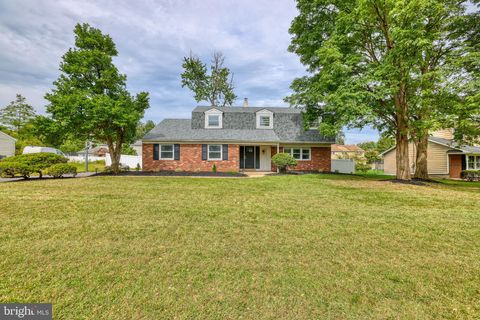 Homes For Sale - 918 Edgewood Road<br/> YARDLEY, PA 19067