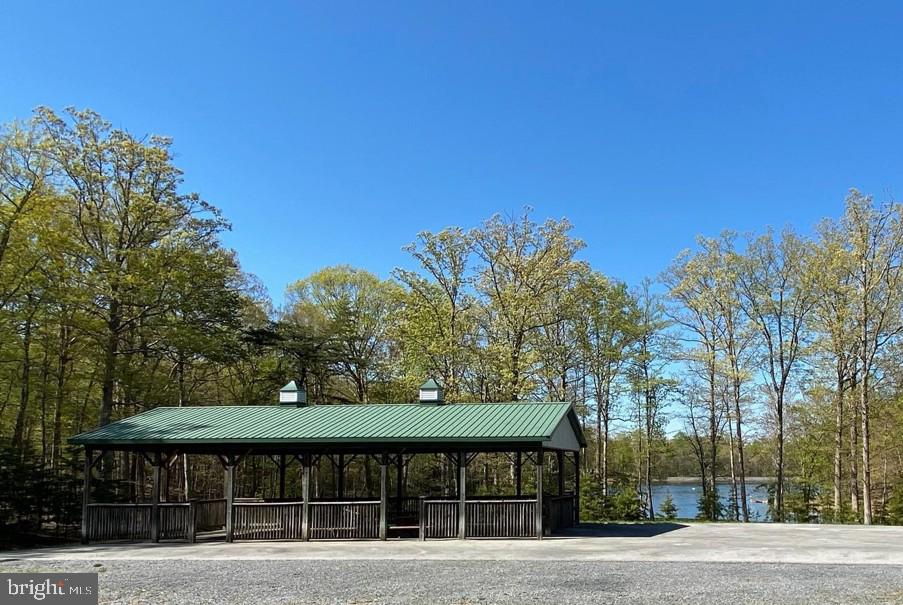 LAKE FOREST ESTATES - Land