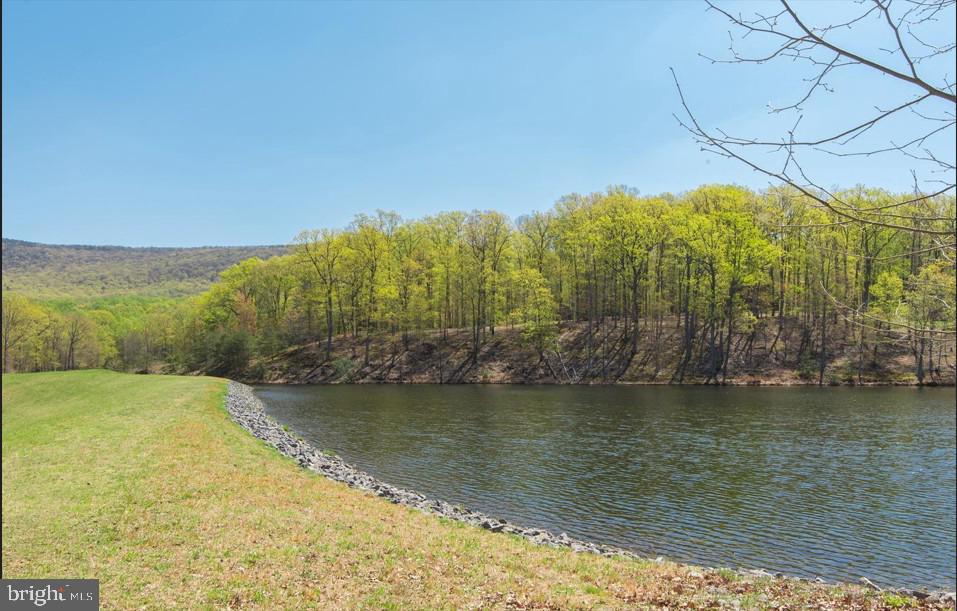LAKE FOREST ESTATES - Land