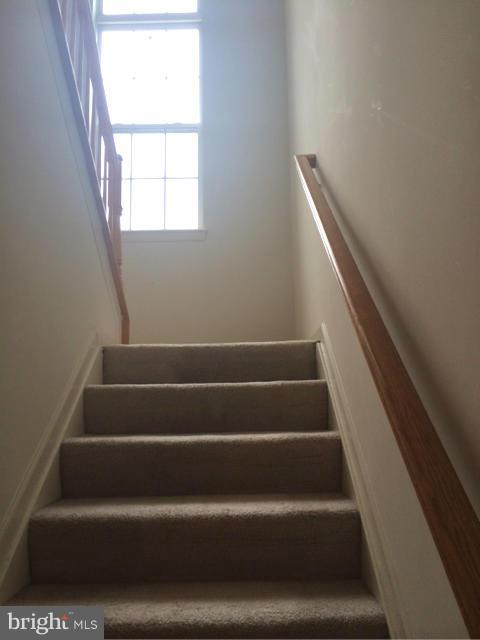 COUNTY CENTER/LANDBAY - Residential