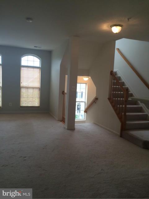 COUNTY CENTER/LANDBAY - Residential