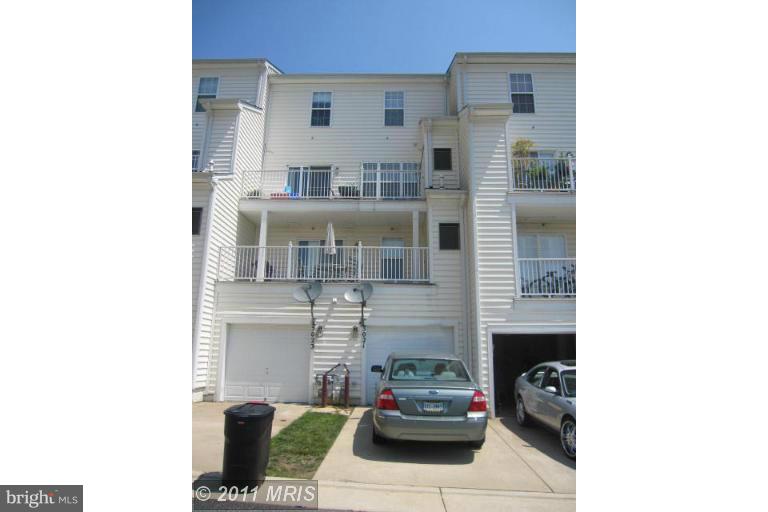 COUNTY CENTER/LANDBAY - Residential