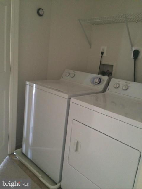 COUNTY CENTER/LANDBAY - Residential