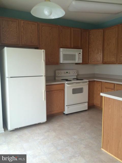 COUNTY CENTER/LANDBAY - Residential