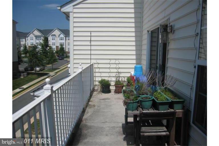 COUNTY CENTER/LANDBAY - Residential