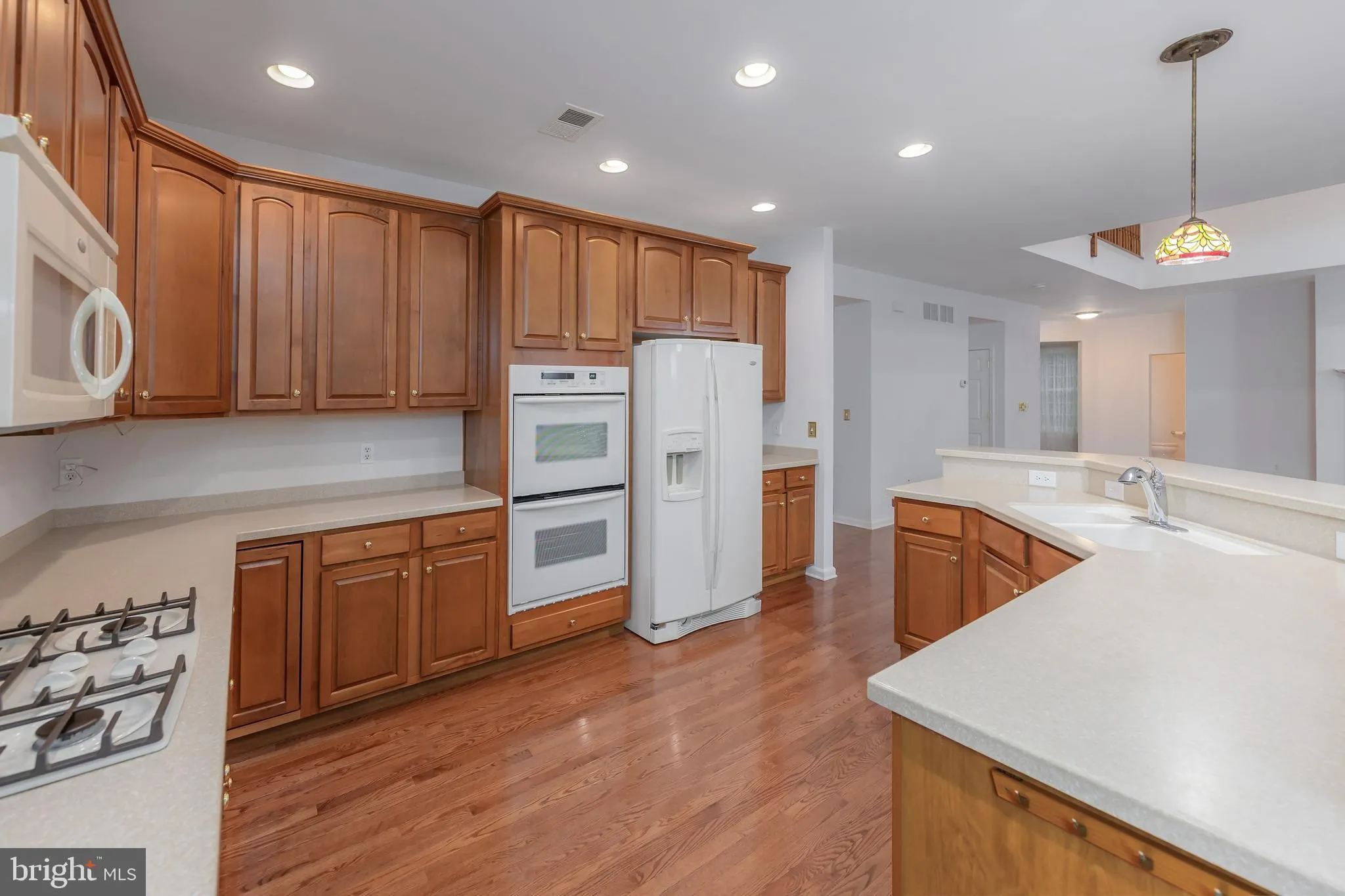 Elmer, New Jersey 08318, United States, 4 Bedrooms Bedrooms, ,4 BathroomsBathrooms,Residential,Active,96048