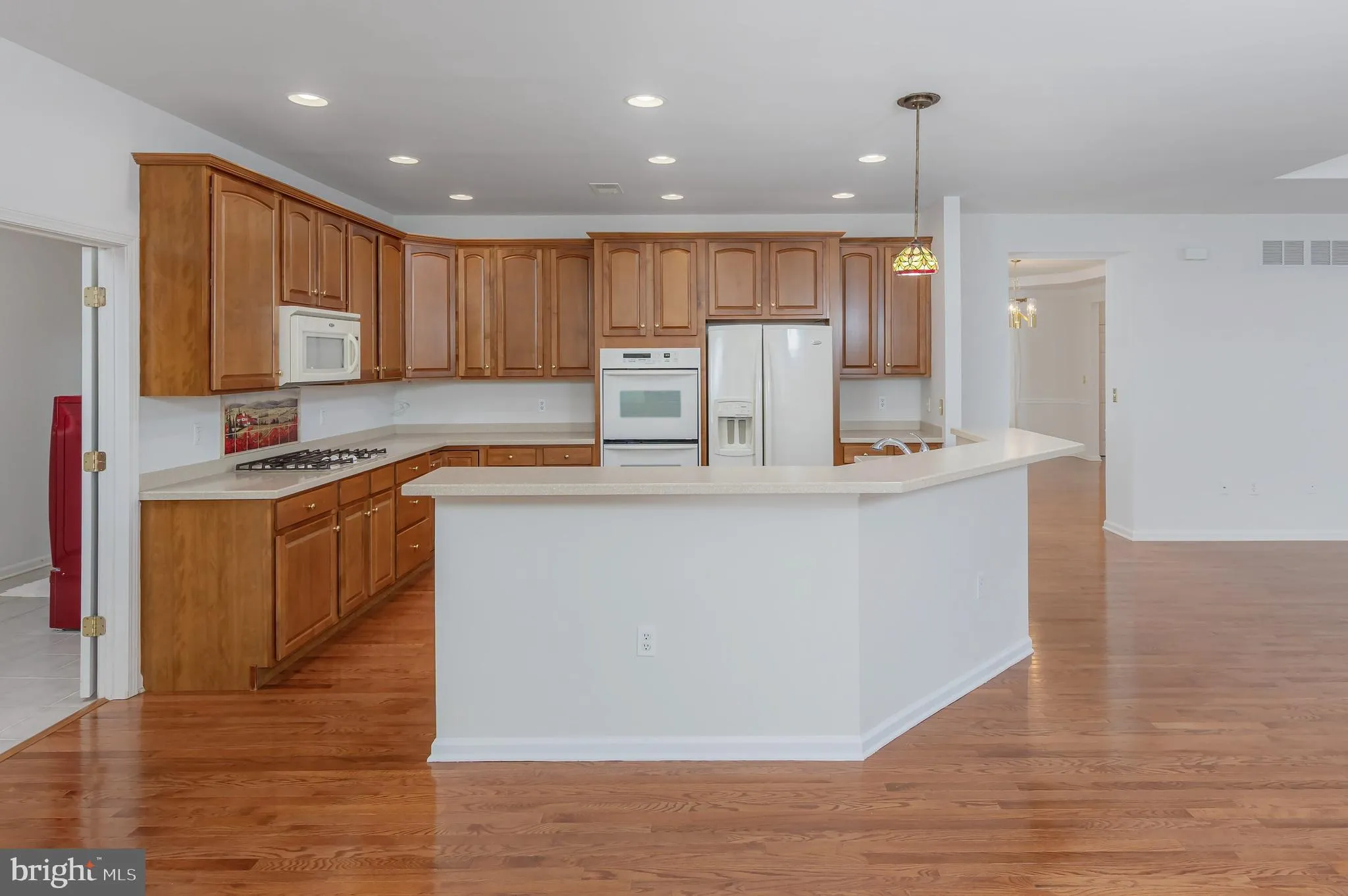 Elmer, New Jersey 08318, United States, 4 Bedrooms Bedrooms, ,4 BathroomsBathrooms,Residential,Active,96048