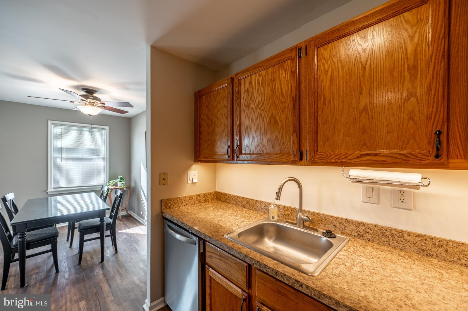 TRENT MANOR - Residential