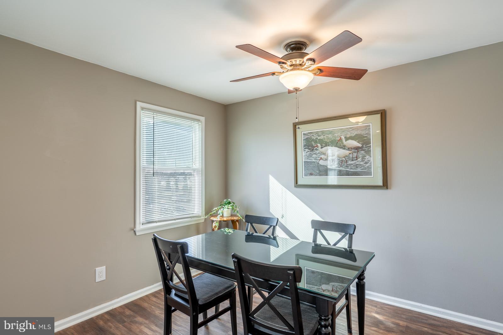 TRENT MANOR - Residential