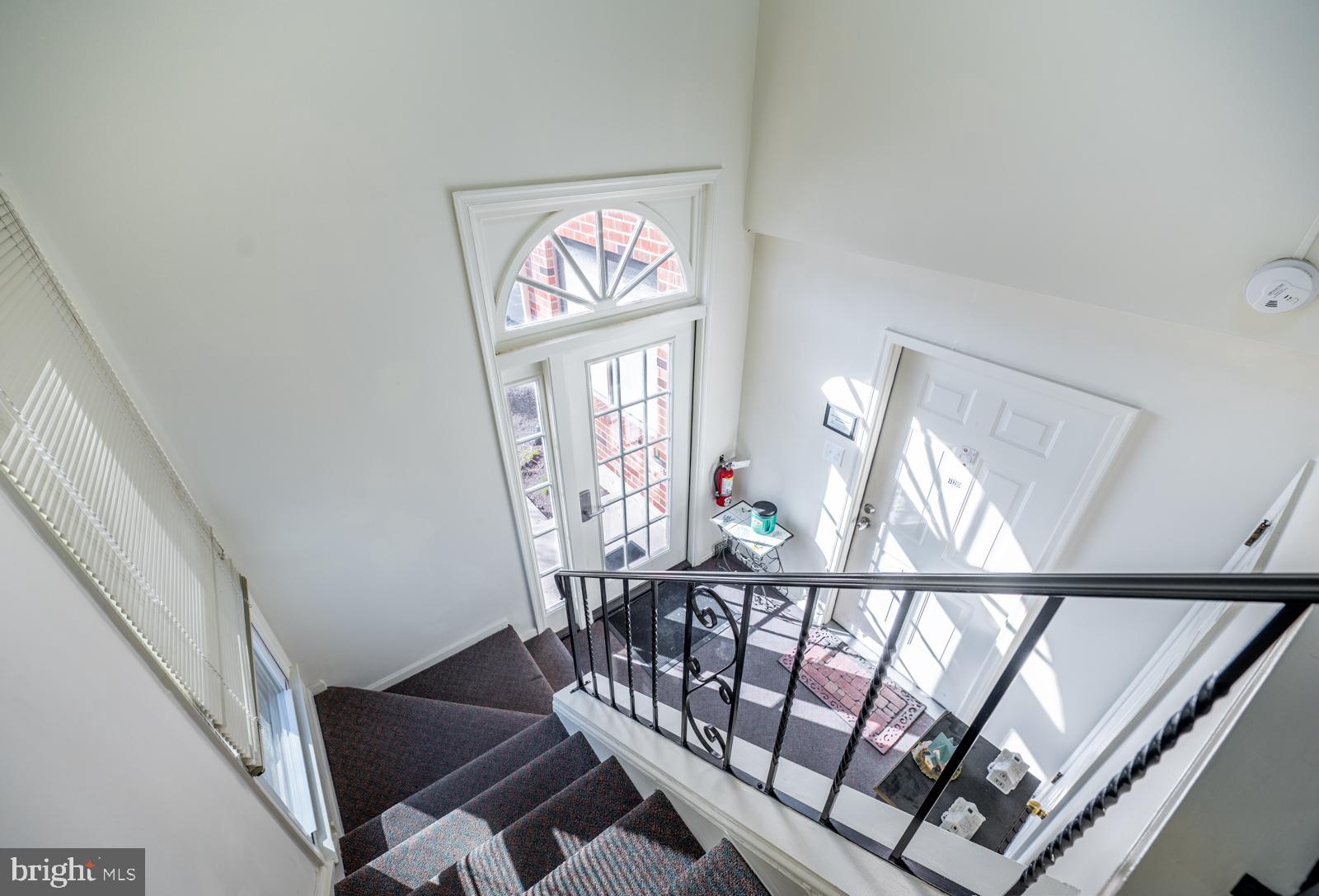 TRENT MANOR - Residential