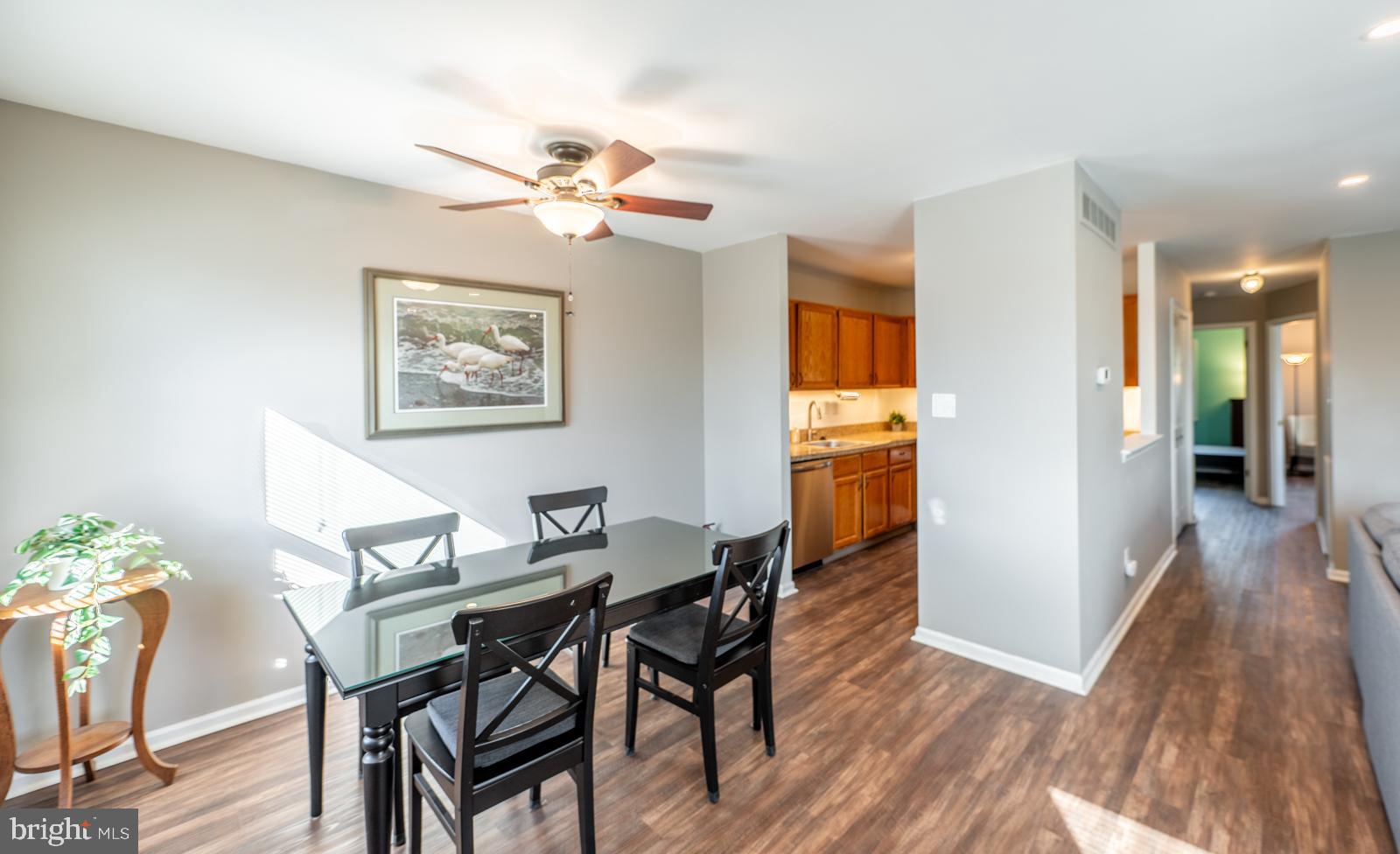 TRENT MANOR - Residential