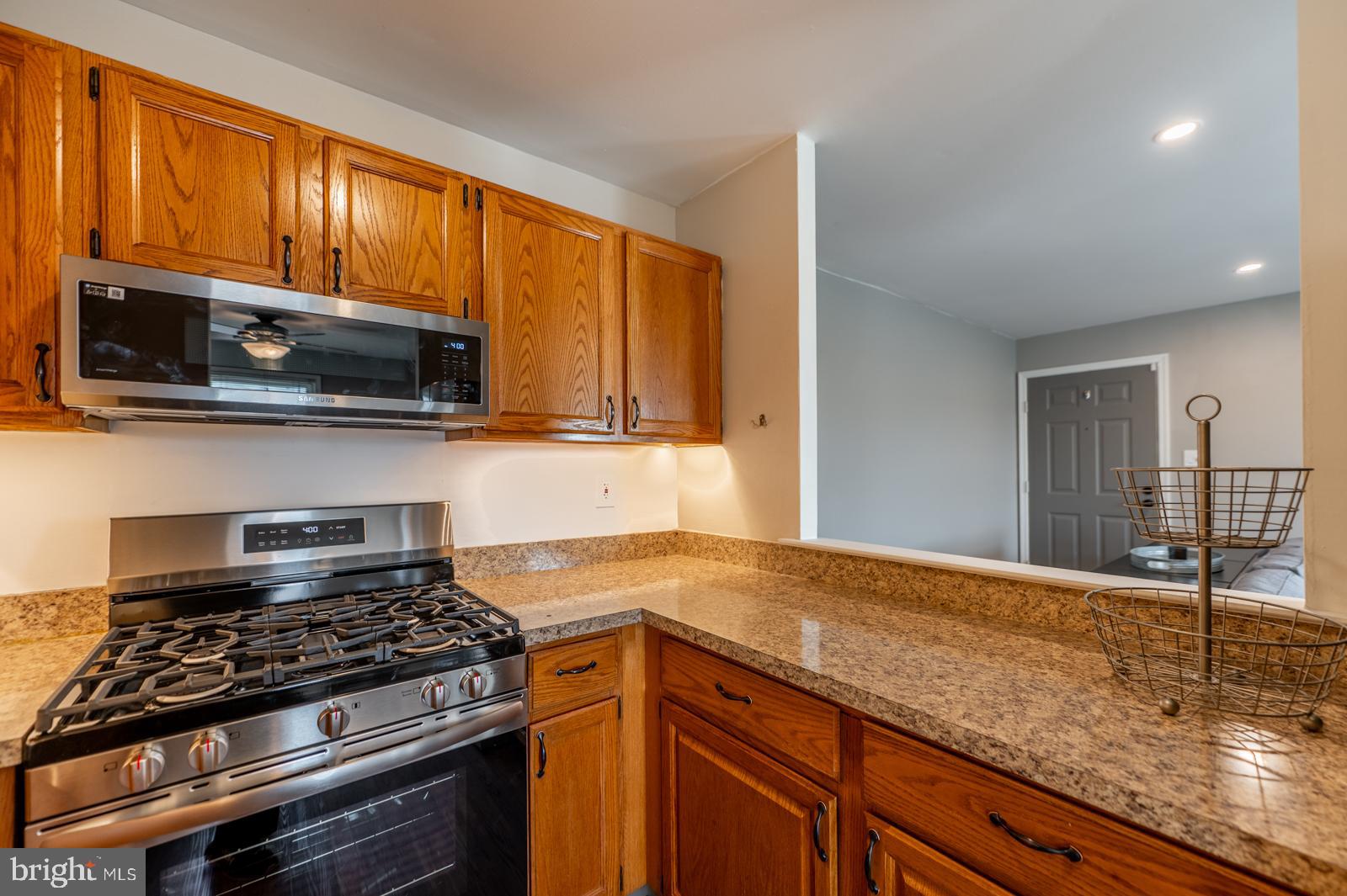 TRENT MANOR - Residential