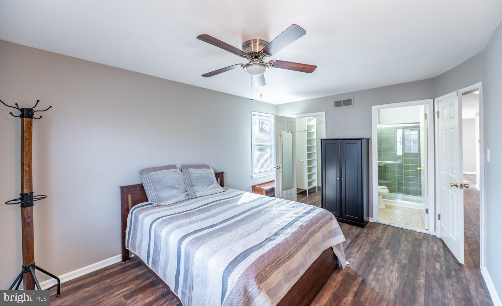 TRENT MANOR - Residential