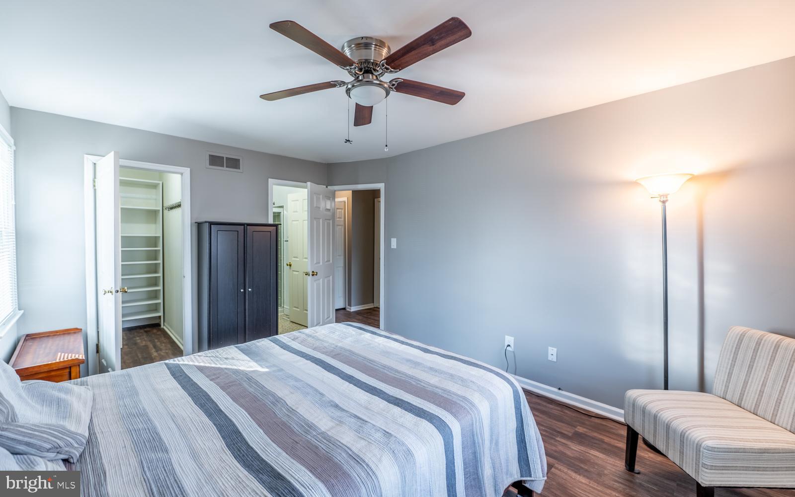 TRENT MANOR - Residential