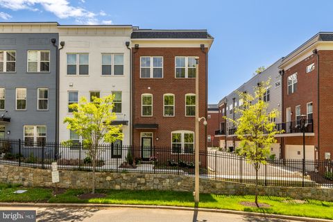 452 ALTEZZA DRIVE NE WASHINGTON DC 20017