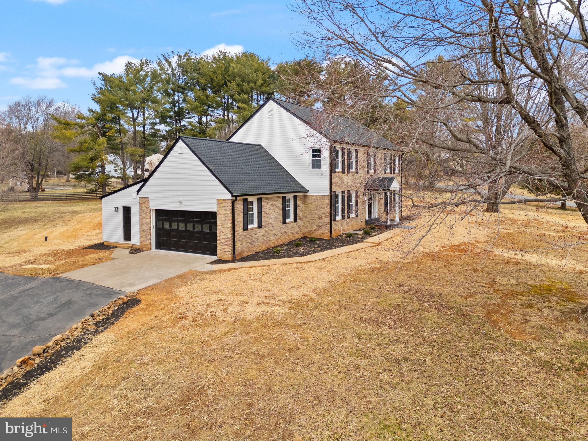 CRESCENT HILLS ESTATES - Residential