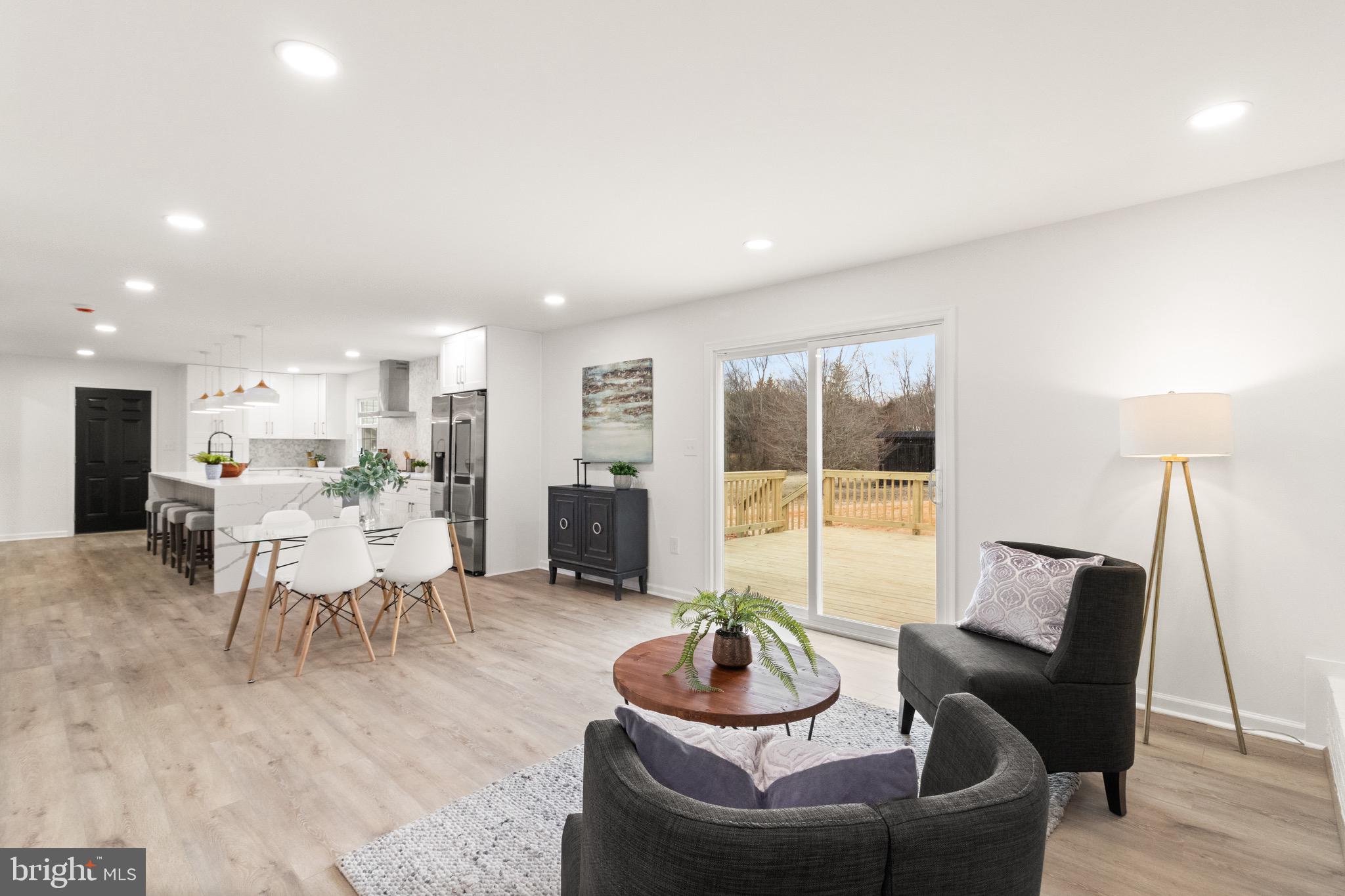 CRESCENT HILLS ESTATES - Residential