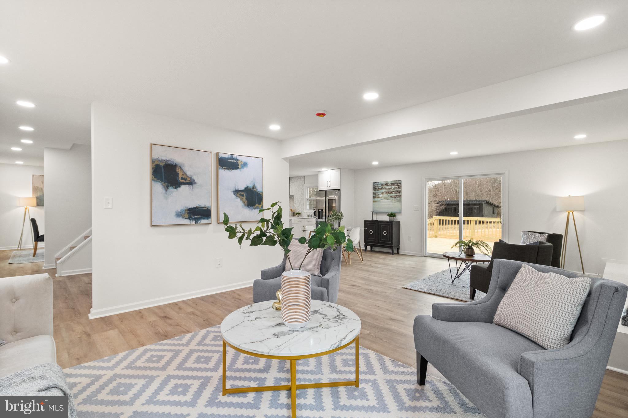 CRESCENT HILLS ESTATES - Residential