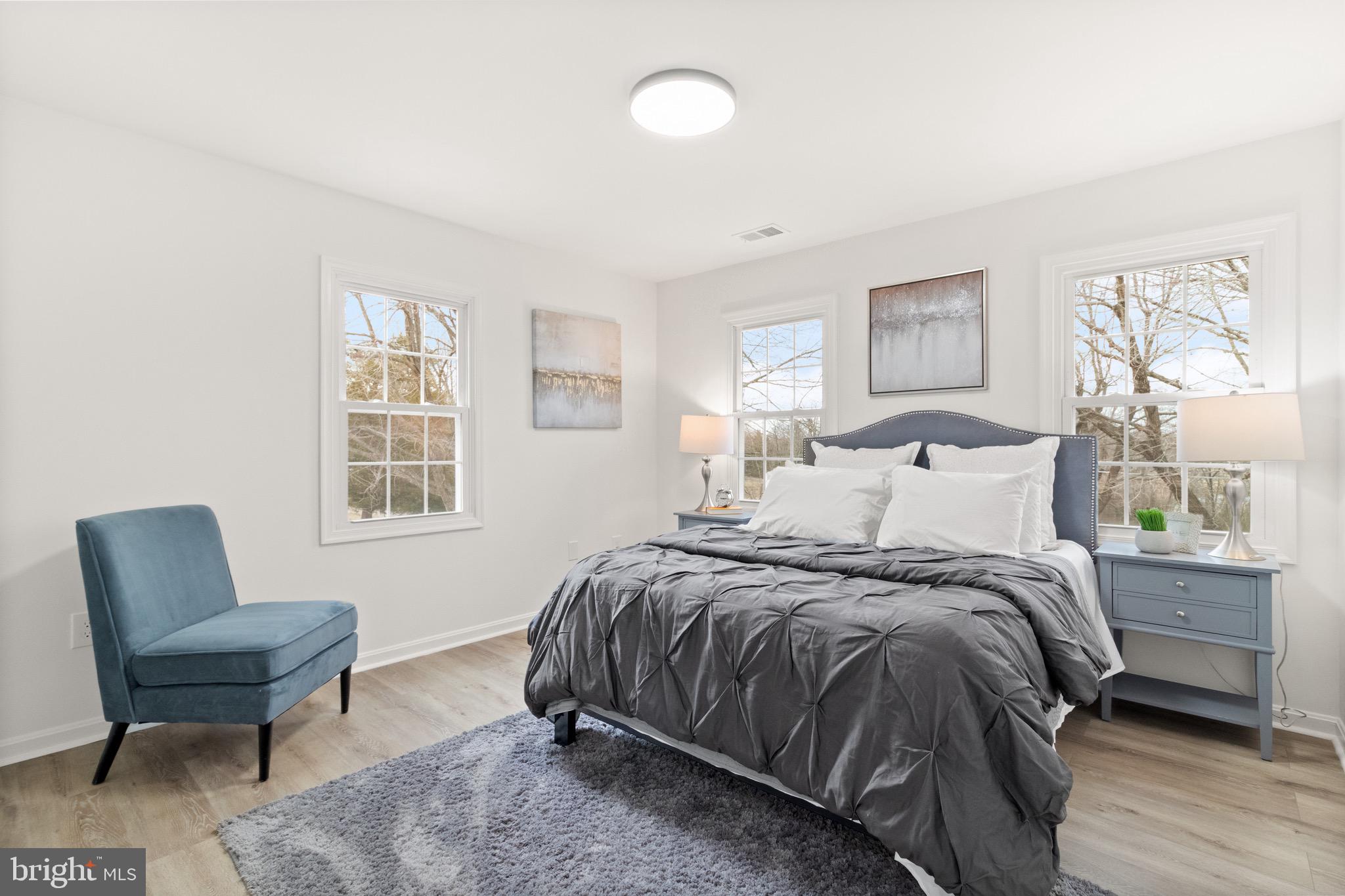 CRESCENT HILLS ESTATES - Residential