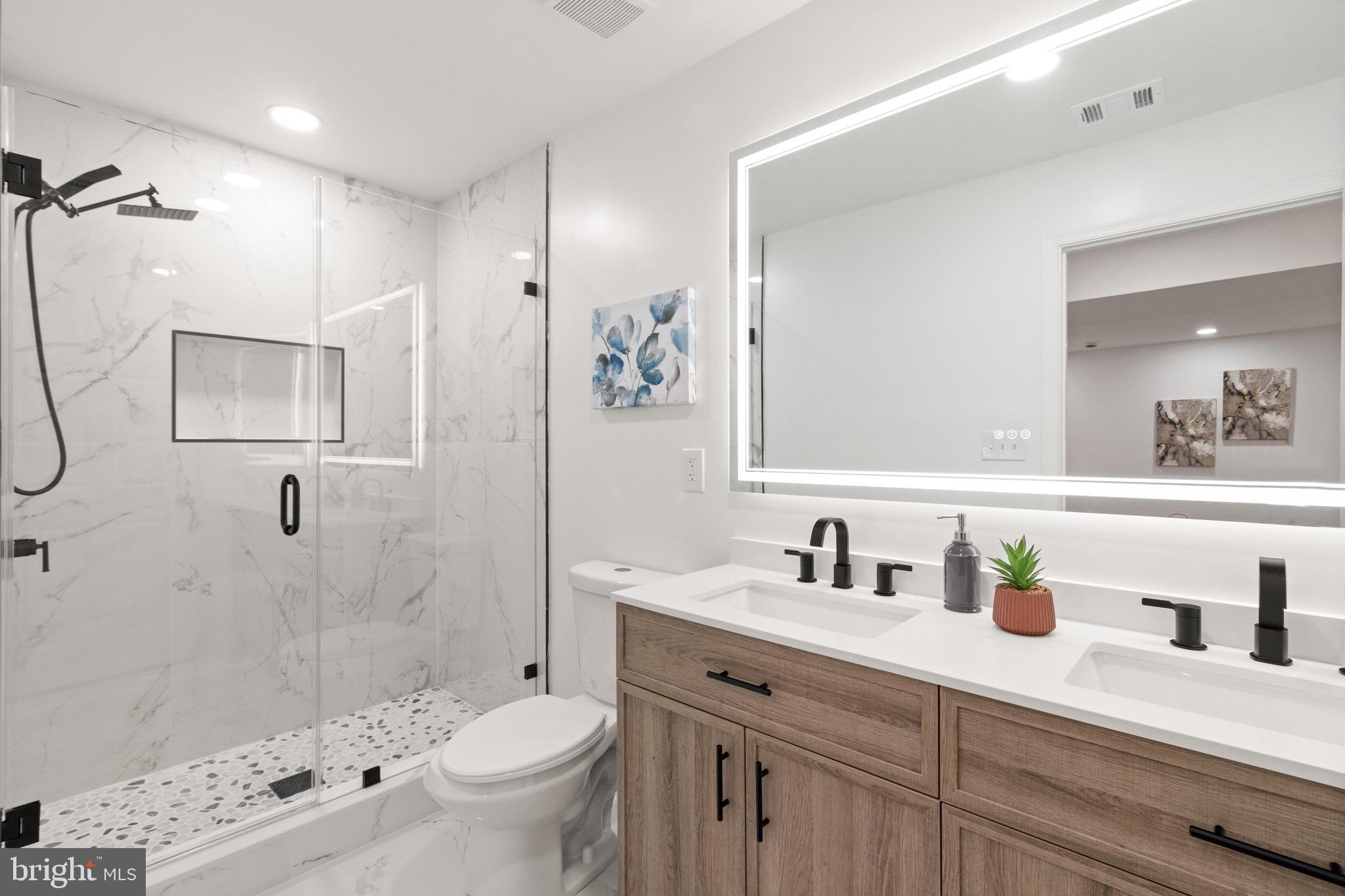 CRESCENT HILLS ESTATES - Residential