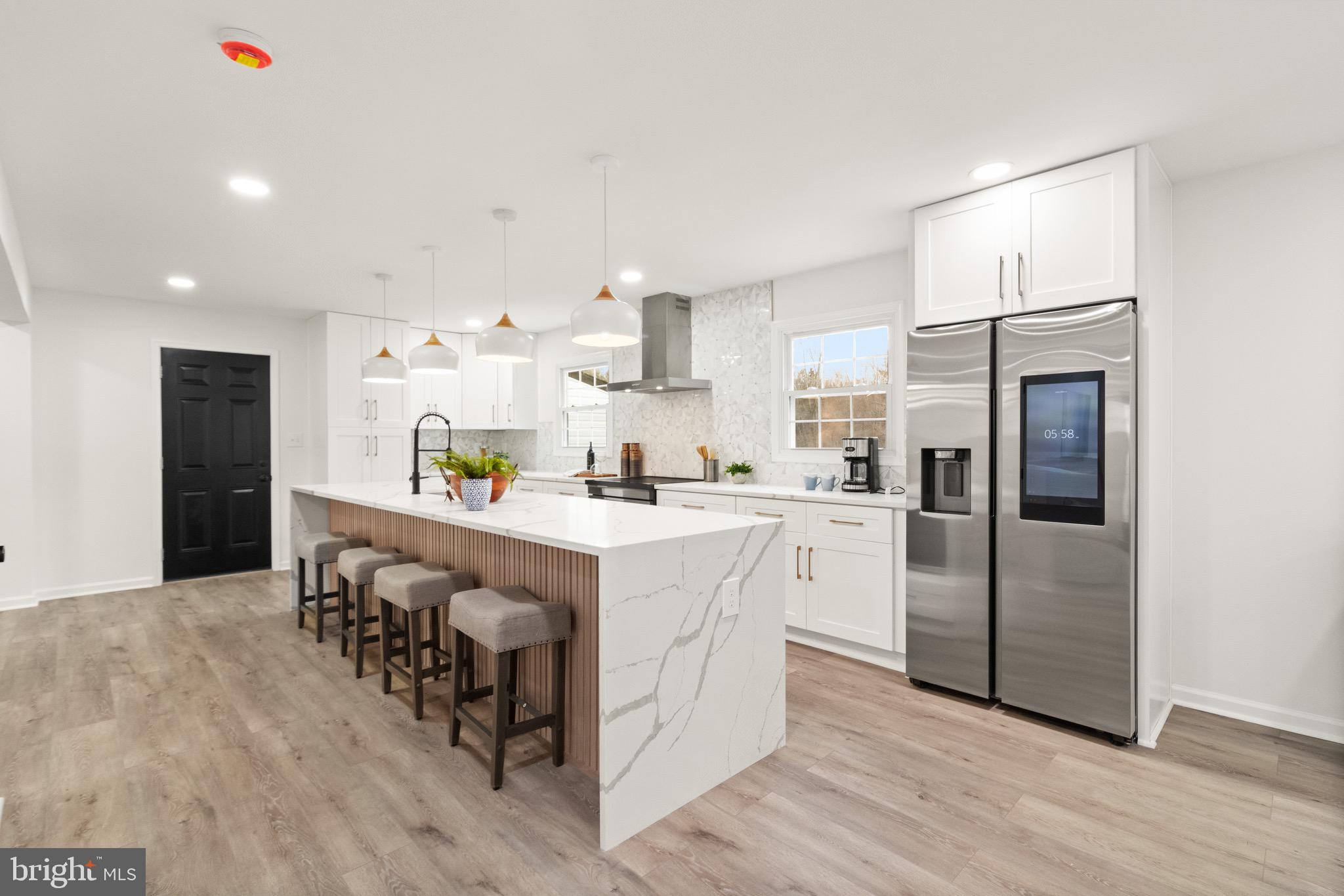 CRESCENT HILLS ESTATES - Residential