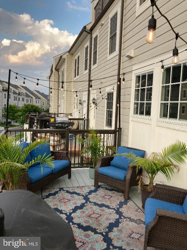 PARKSIDE AT WARFIELD - Residential Lease