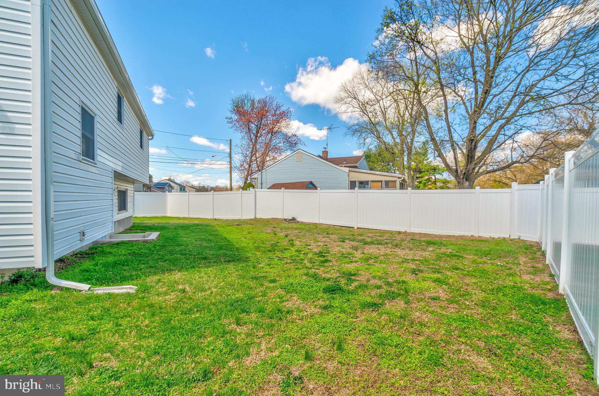 501 E FRANKLIN AVENUE