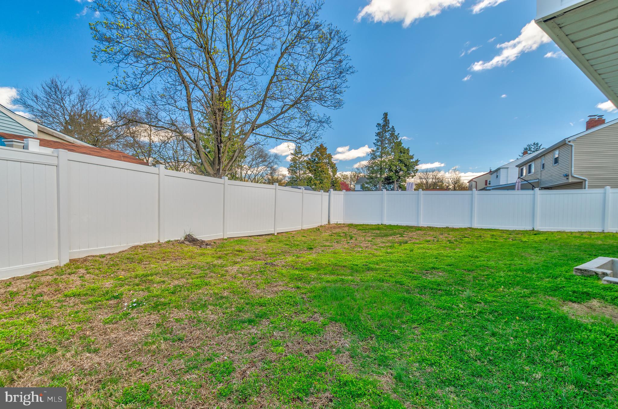 501 E FRANKLIN AVENUE