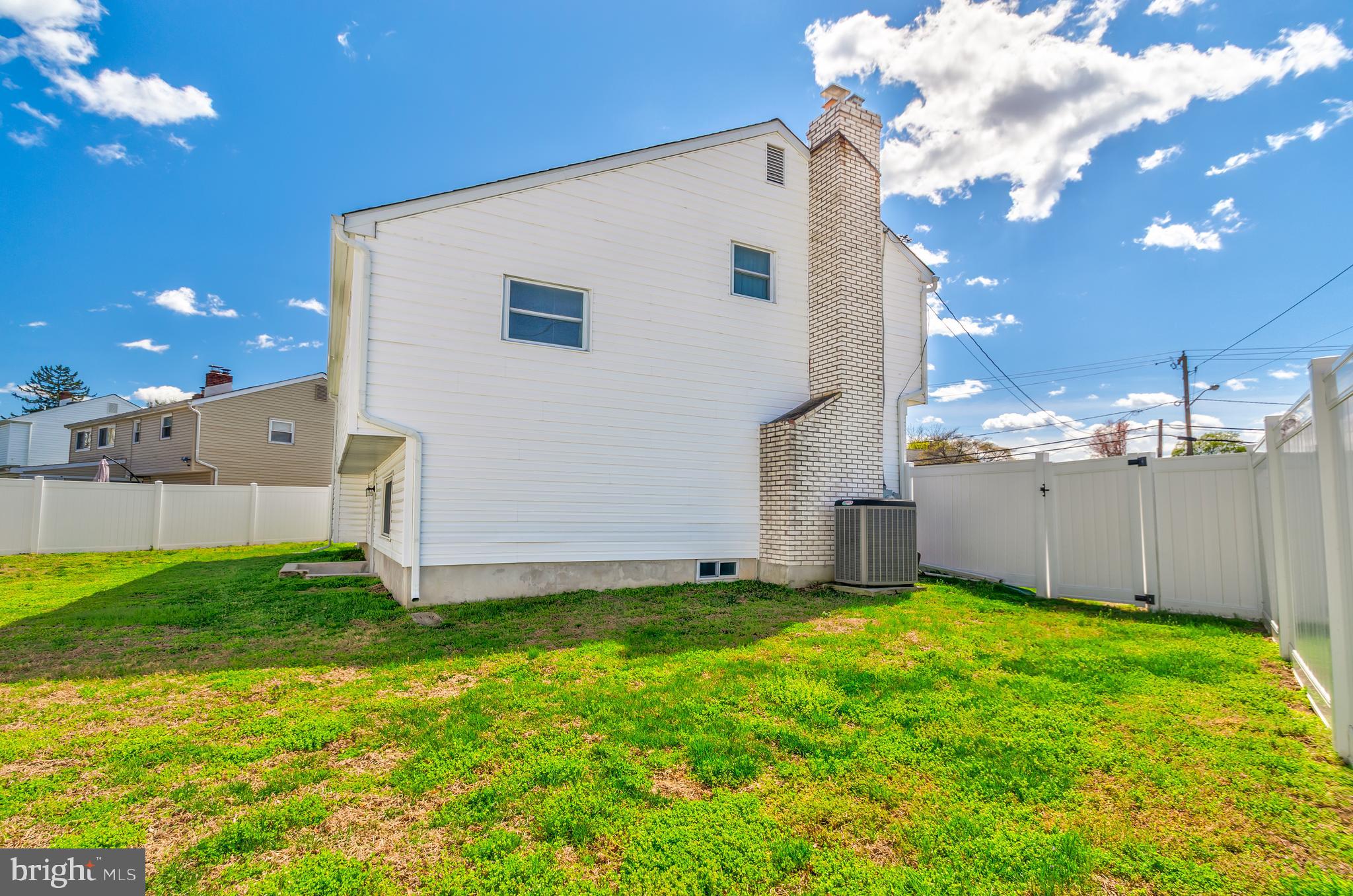 501 E FRANKLIN AVENUE