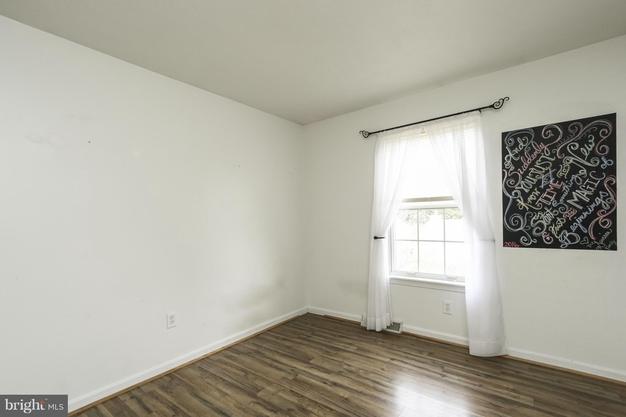 SMALL CROSSINGS - Residential