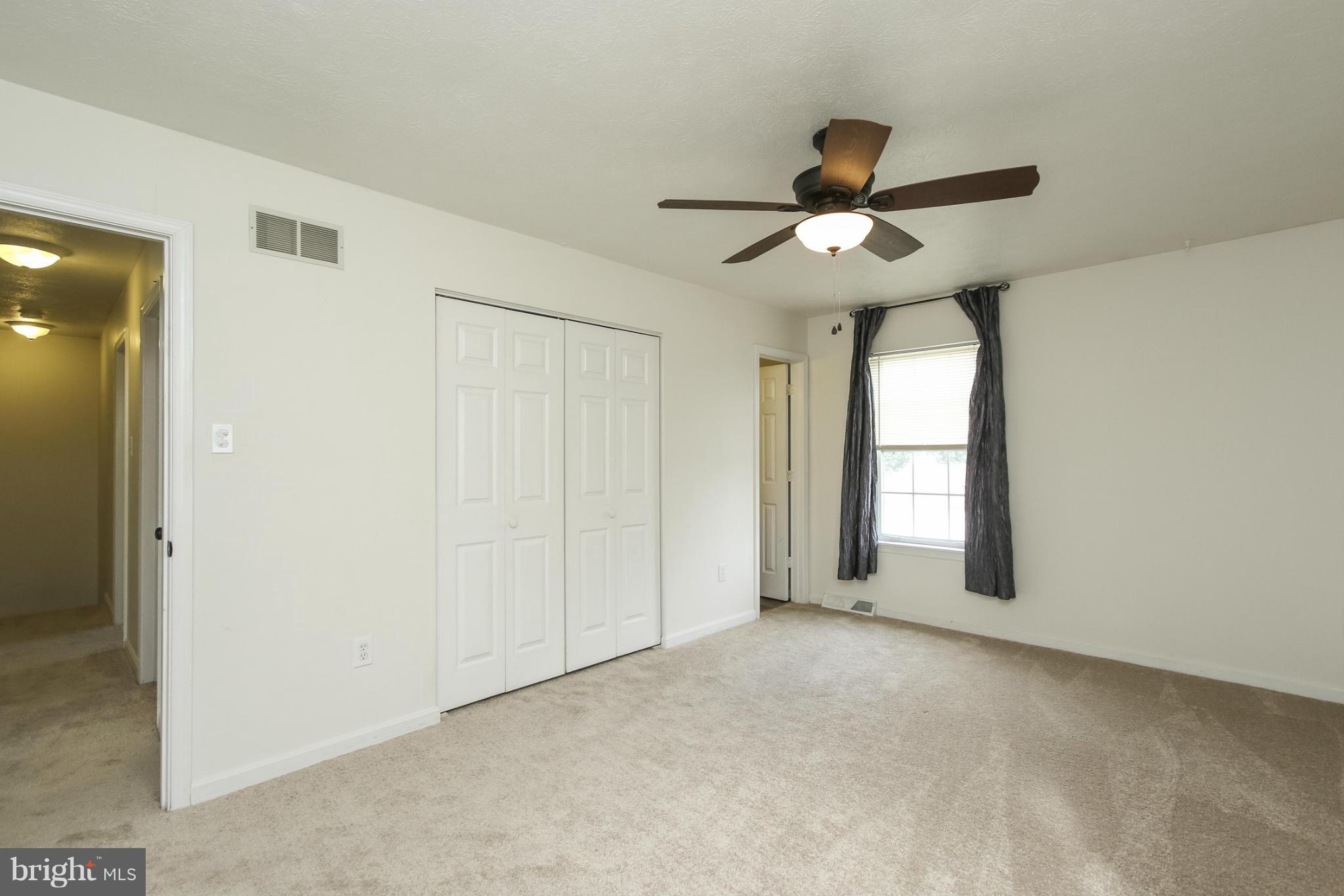 SMALL CROSSINGS - Residential