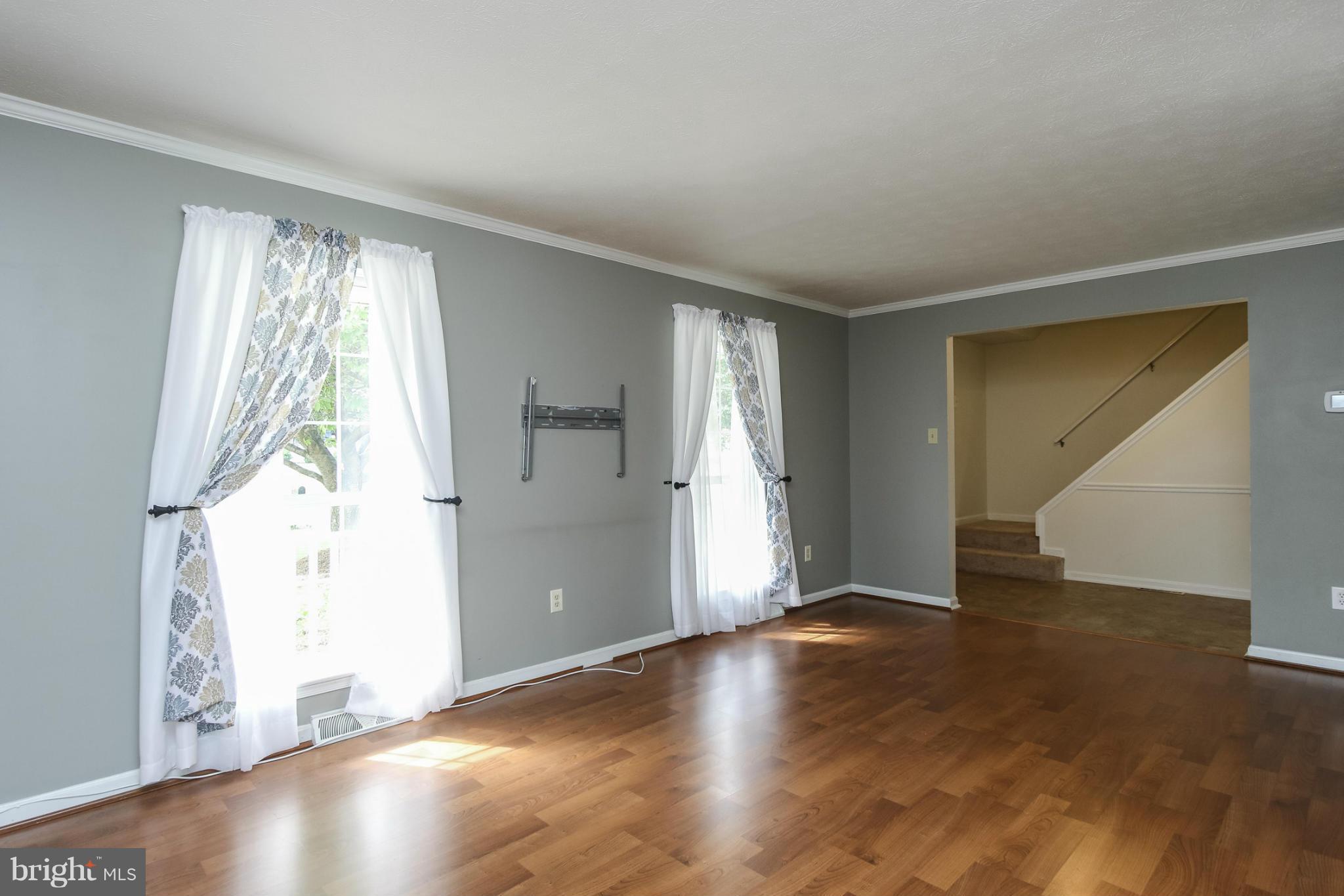 SMALL CROSSINGS - Residential