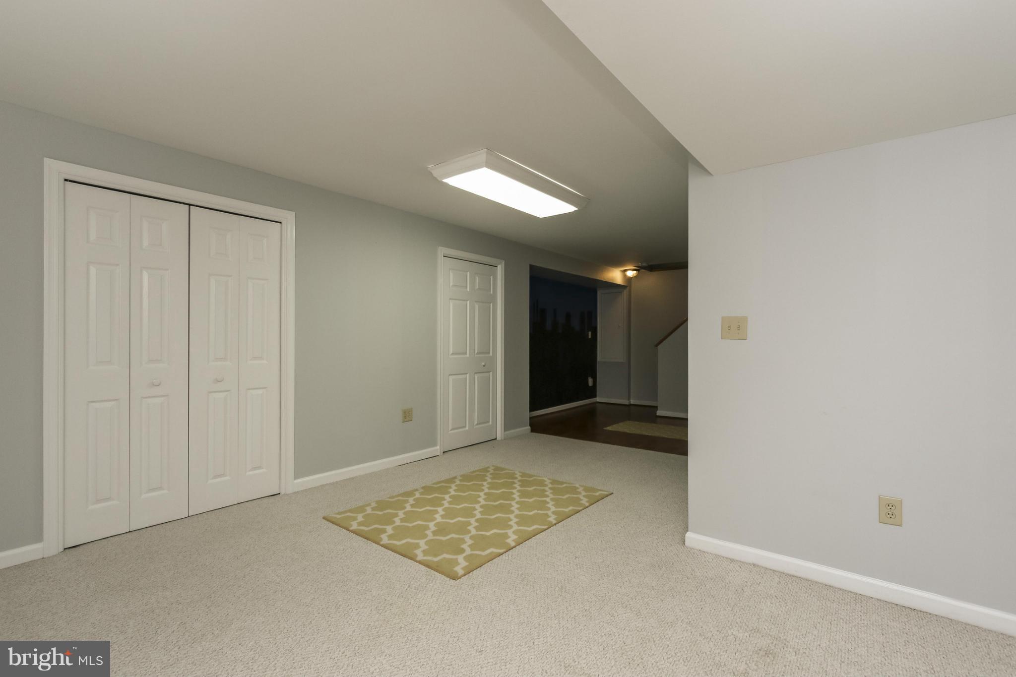 SMALL CROSSINGS - Residential