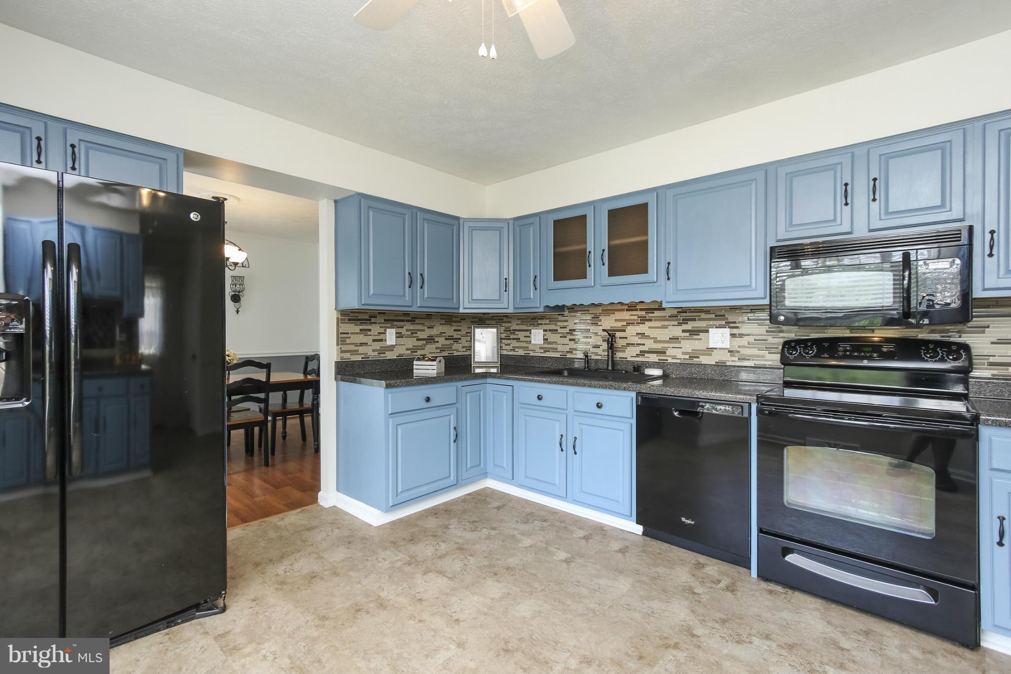 SMALL CROSSINGS - Residential