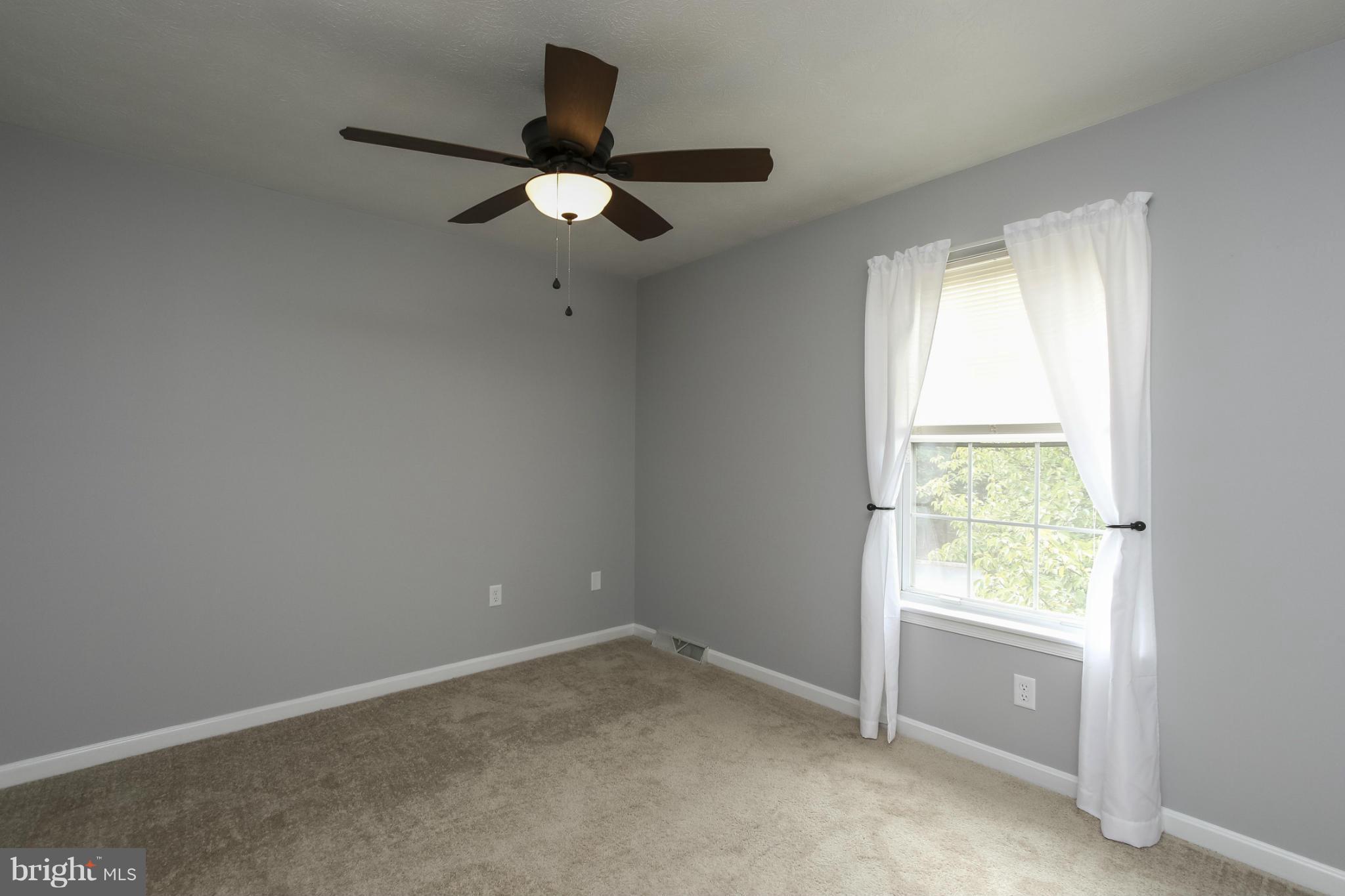 SMALL CROSSINGS - Residential