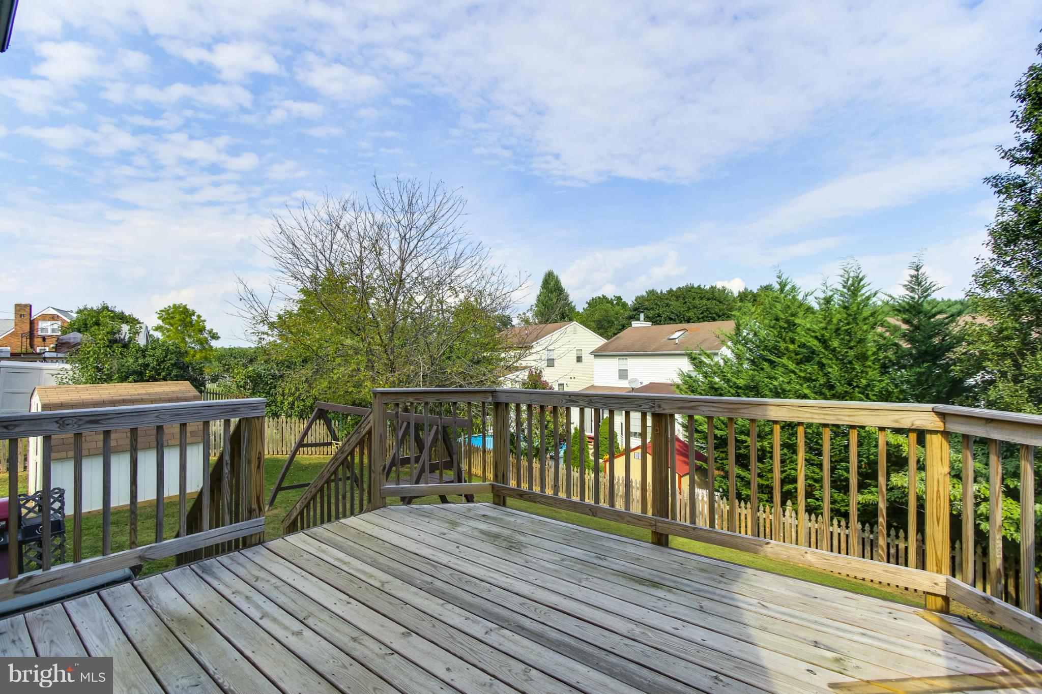 SMALL CROSSINGS - Residential