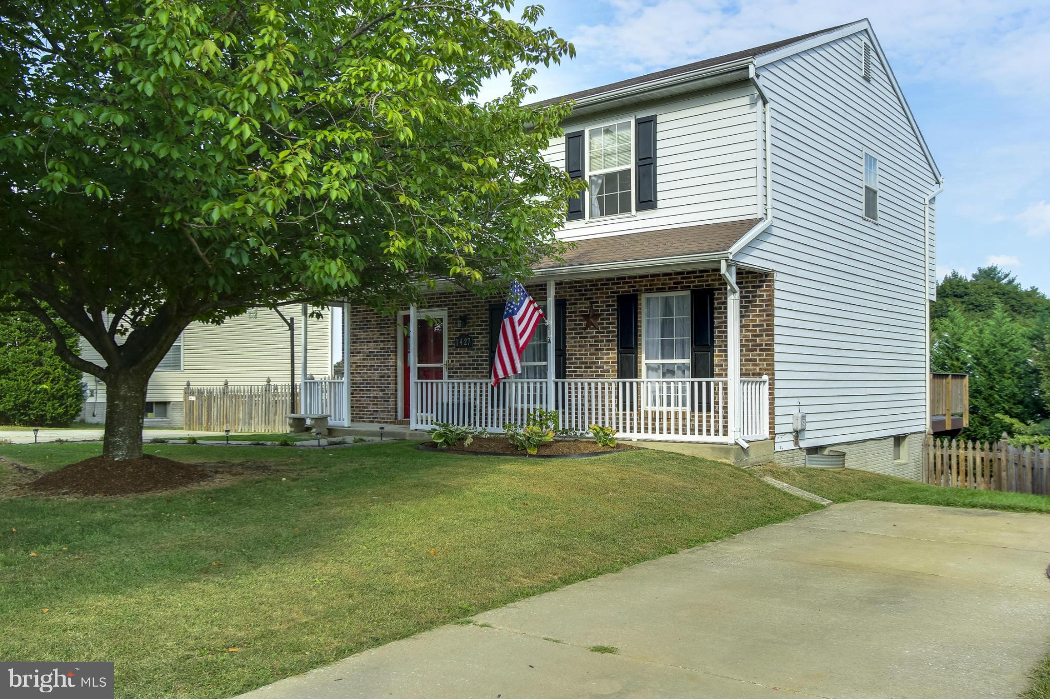 SMALL CROSSINGS - Residential