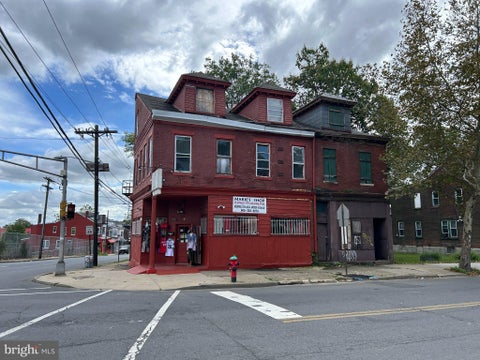 Photo of 722 Martin Luther King Jr. Boulevard, TRENTON, NJ 08618 (MLS # NJME2084148)
