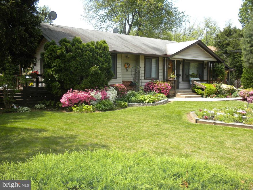 Make the breathtaking 4 bedroom, 2 bath country-like cottage rambler located in the popular Fairchester subdivision your new home.  Enjoy peaceful summer evenings relaxing with neighbors on the quaint front porch or lively weekend entertaining on the large backyard deck.  This home is located on a picturesque lot and is convenient to major transportation routes, schools and shopping.