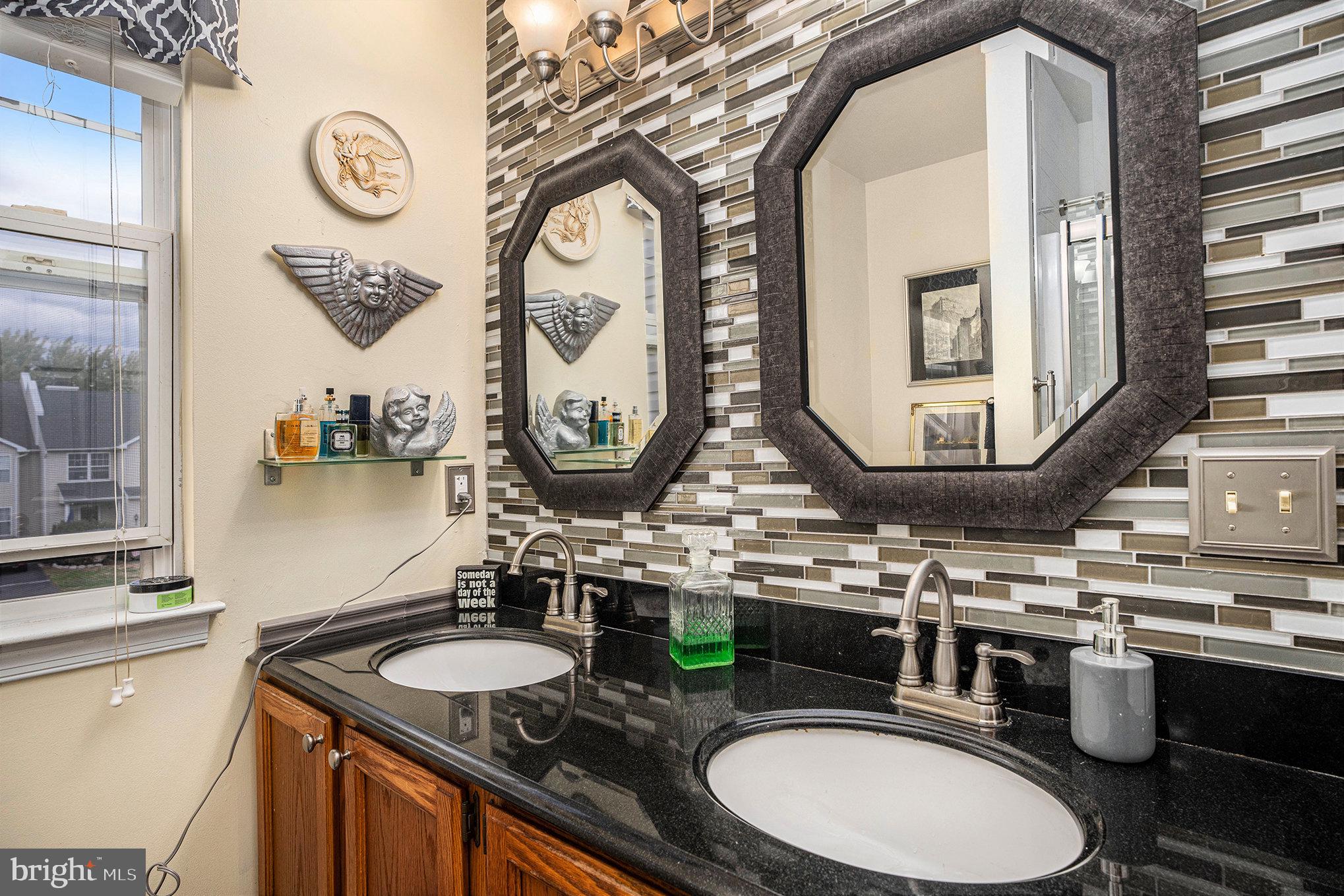 THE HIGHLANDS - Residential