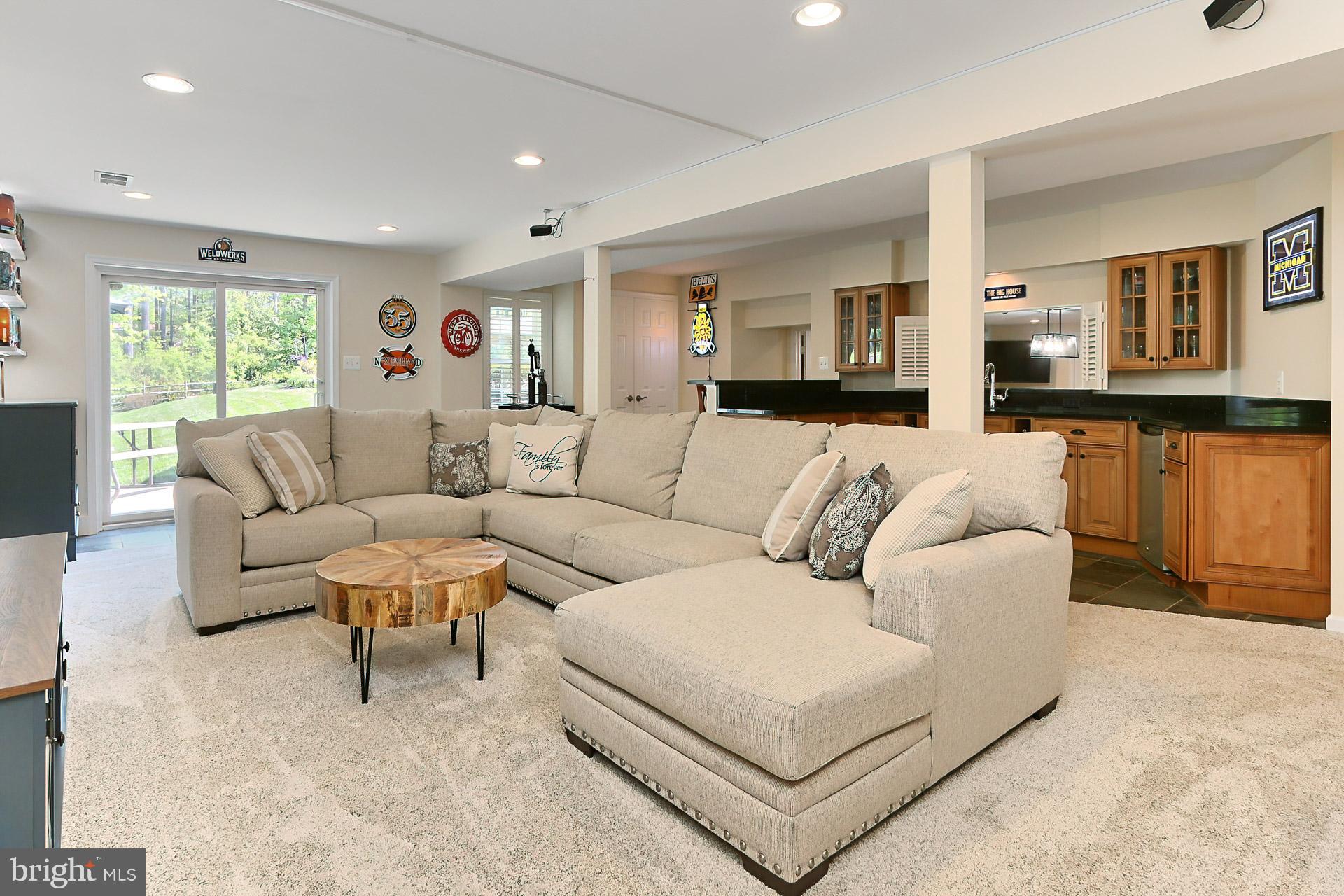 FAIRFAX STATION - Residential