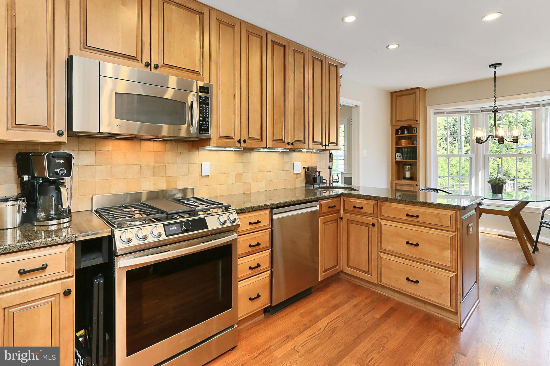 FAIRFAX STATION - Residential