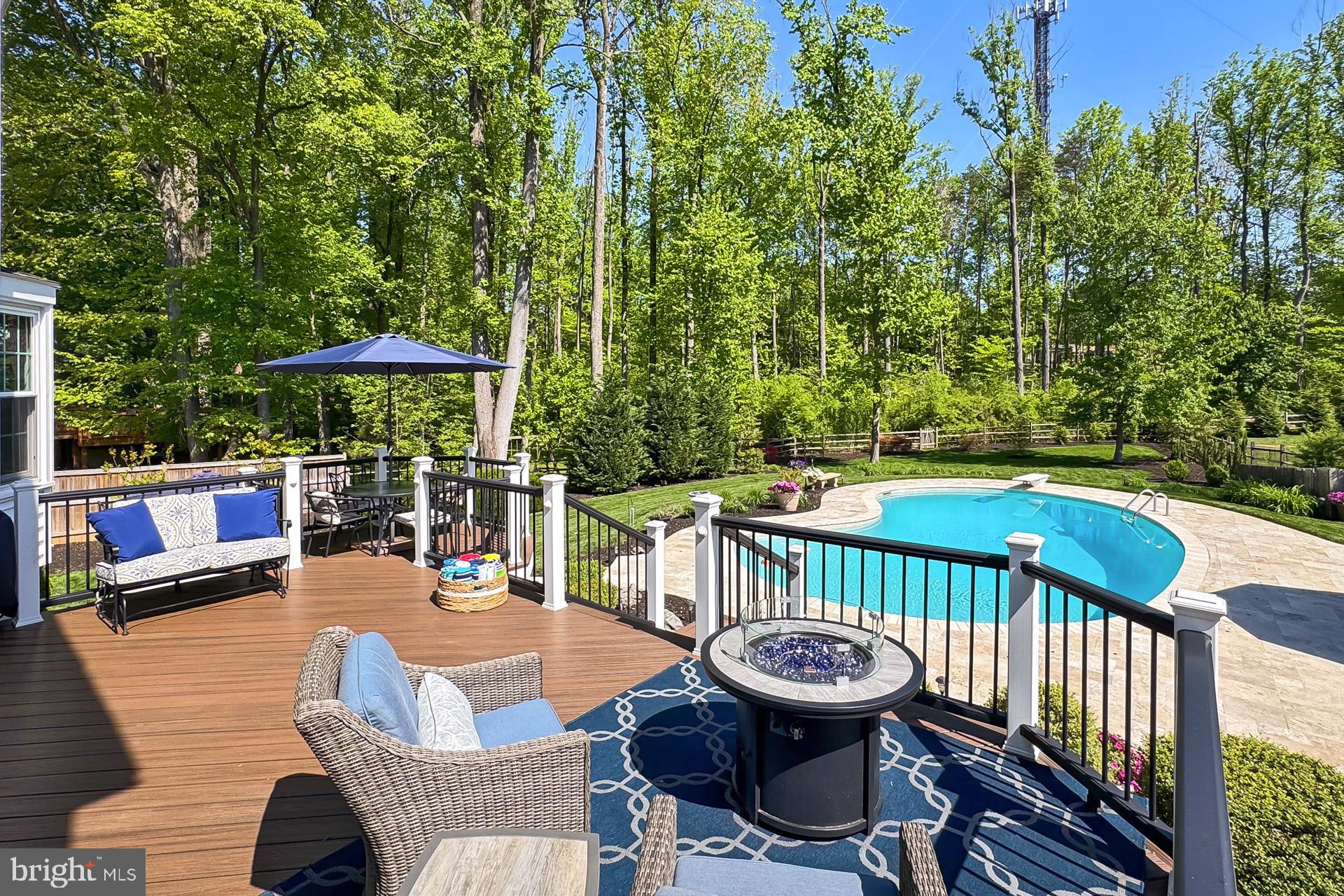 FAIRFAX STATION - Residential