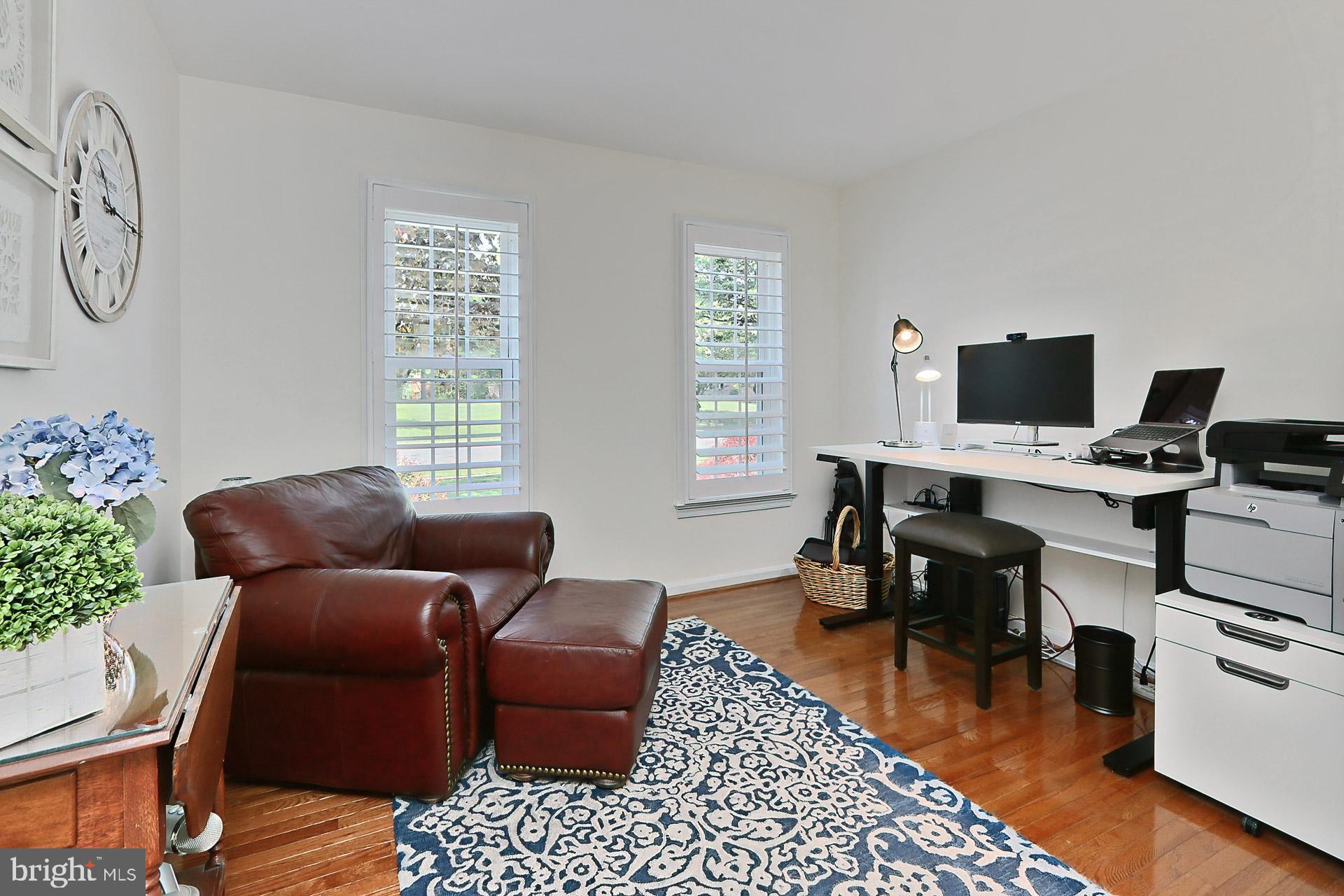 FAIRFAX STATION - Residential